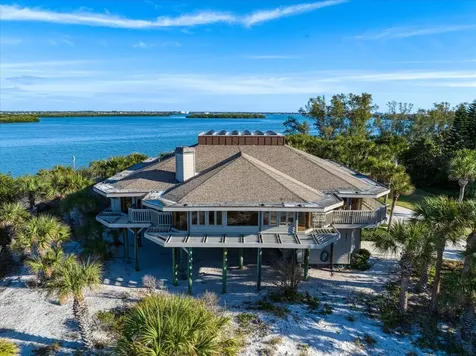 1198 Mandalay Point Clearwater FL 33767