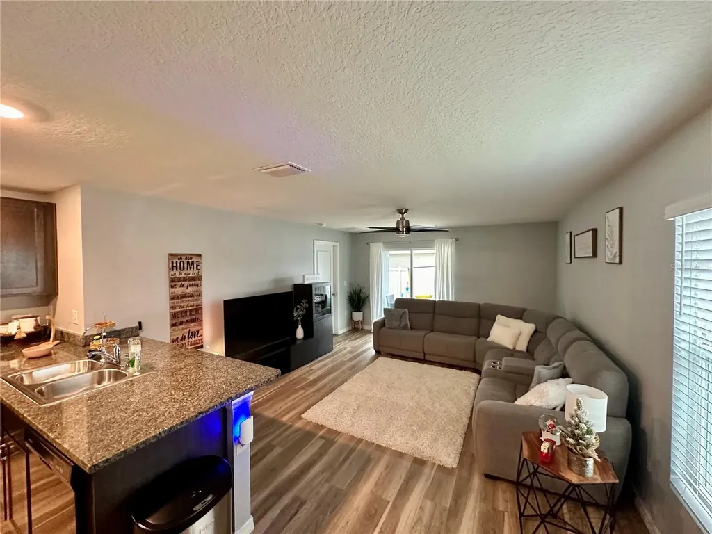 7855 Davie Ray Drive Zephyrhills FL 33540