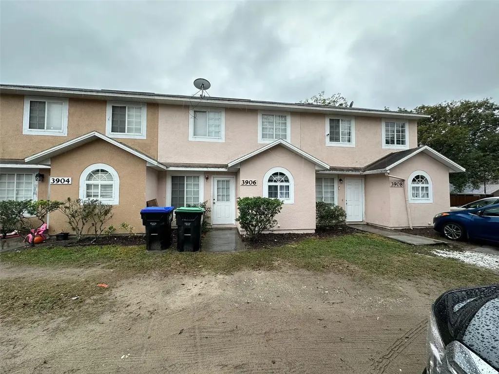 3906 Magnolia Pointe Lane Orlando FL 32810