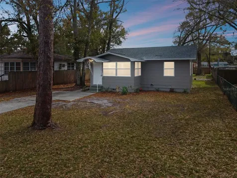 4220 44th Avenue N St Petersburg FL 33714