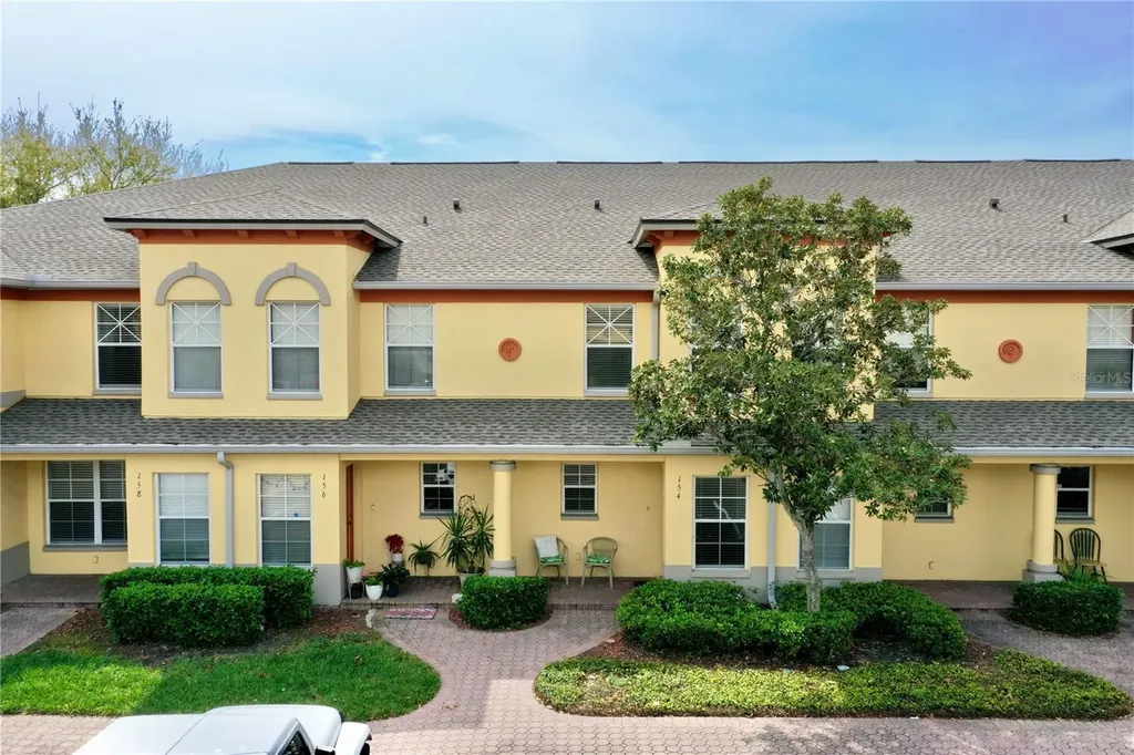 154 Coquina Bay Drive St Petersburg FL 33705