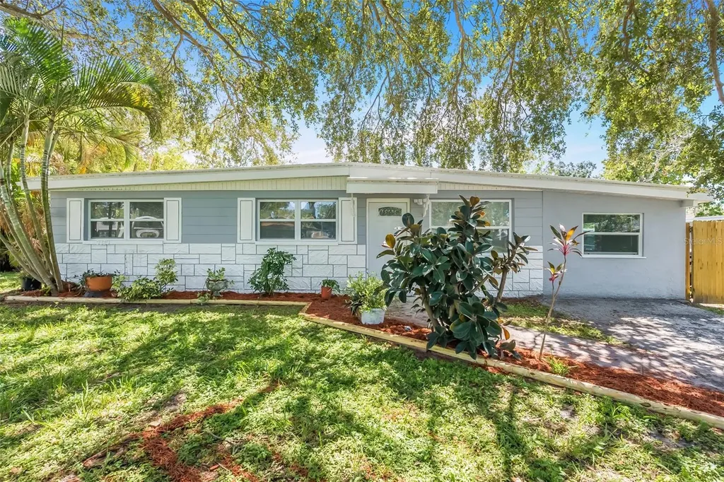 9370 89th Avenue Seminole FL 33777