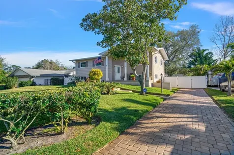 13238 87th Avenue Seminole FL 33776
