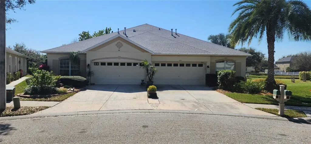 7407 Surrey Wood Lane Apollo Beach FL 33572