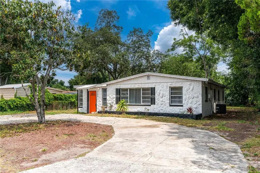4306 E Clifton Street Tampa FL 33610