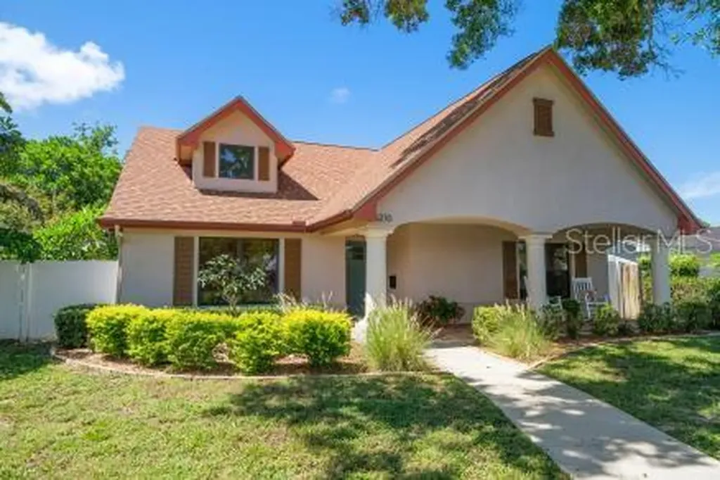 6210 2nd Avenue N St Petersburg FL 33710