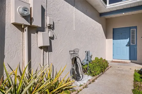 2326 Isle Royale Court SE Winter Haven FL 33880