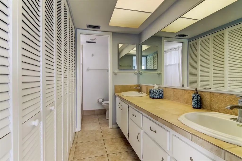 403 Gulf Way St Pete Beach FL 33706