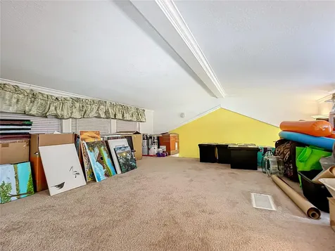 92 Eagle Point S Osteen FL 32764