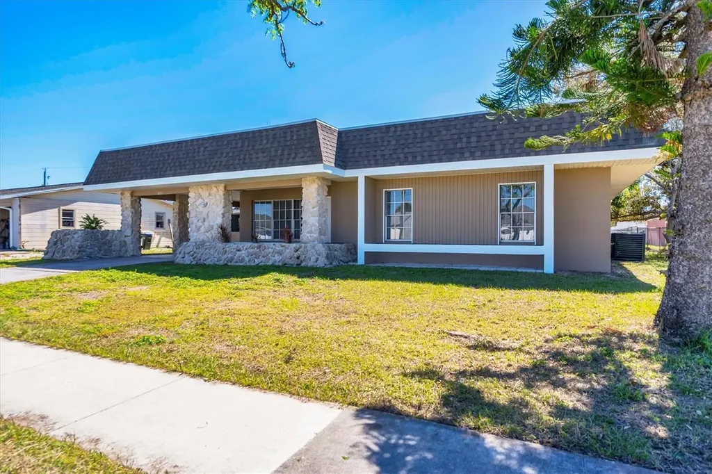 8703 Trionfo Avenue North Port FL 34287