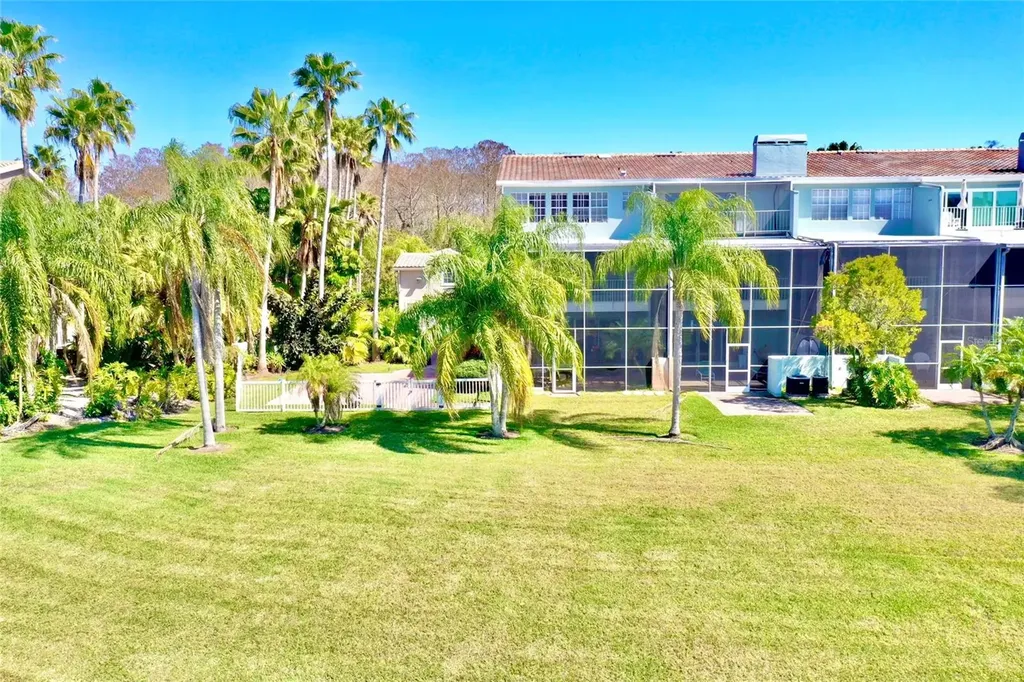 1648 Lago Vista Boulevard Palm Harbor FL 34685