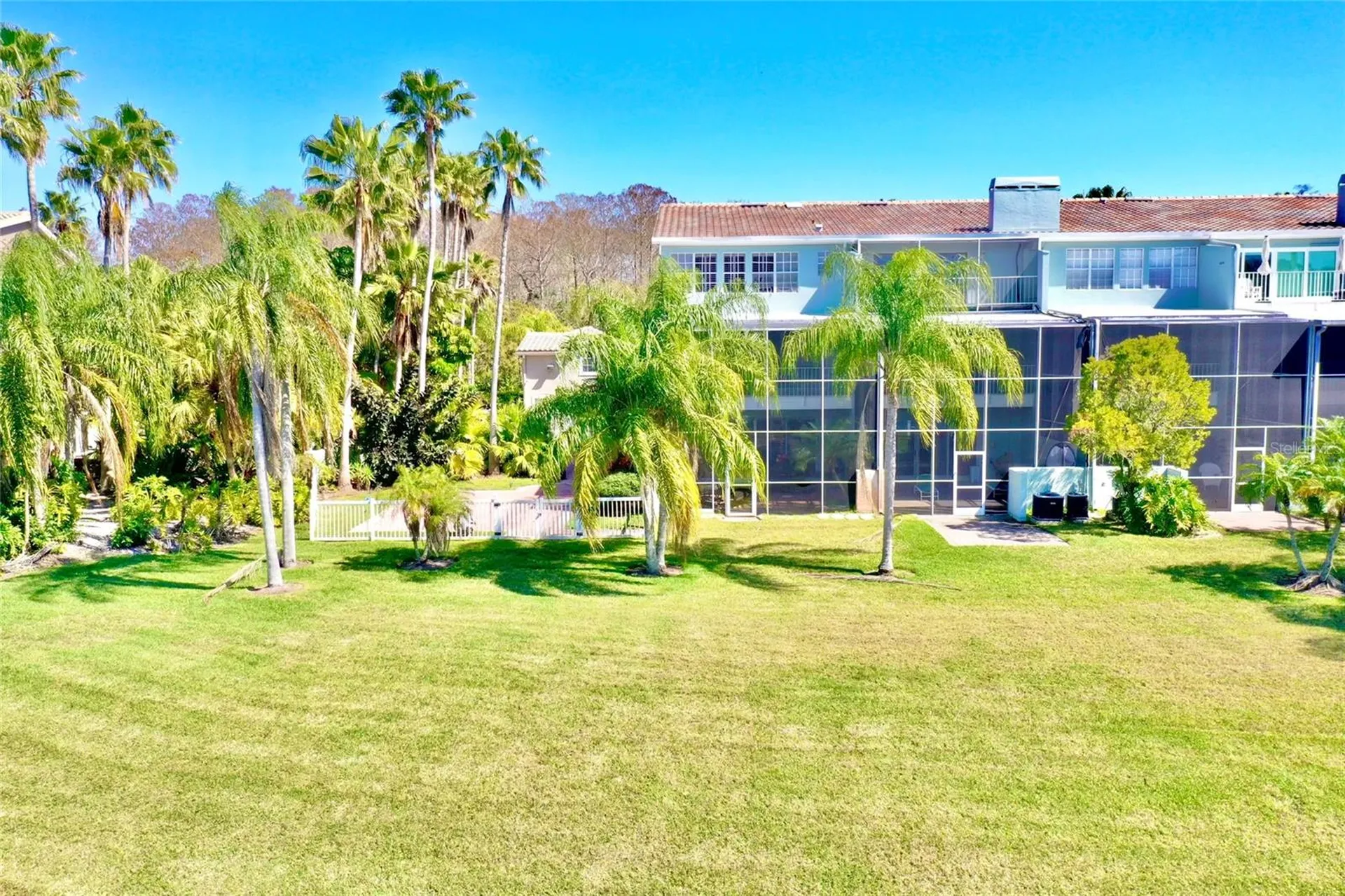 1648 Lago Vista Boulevard Palm Harbor FL 34685