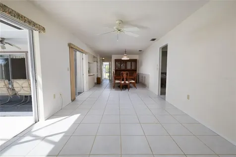6619 Waterford Lane Sarasota FL 34238