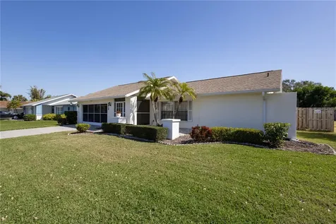 6619 Waterford Lane Sarasota FL 34238