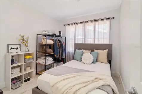 4506 Seminole Street Bradenton FL 34207