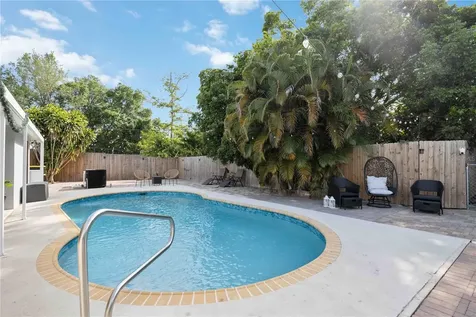 4506 Seminole Street Bradenton FL 34207