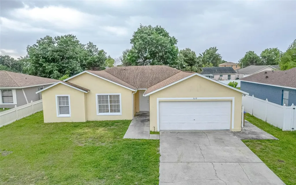 329 Medina Court Kissimmee FL 34758