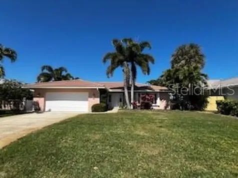3212 Coquina Key Drive SE St Petersburg FL 33705