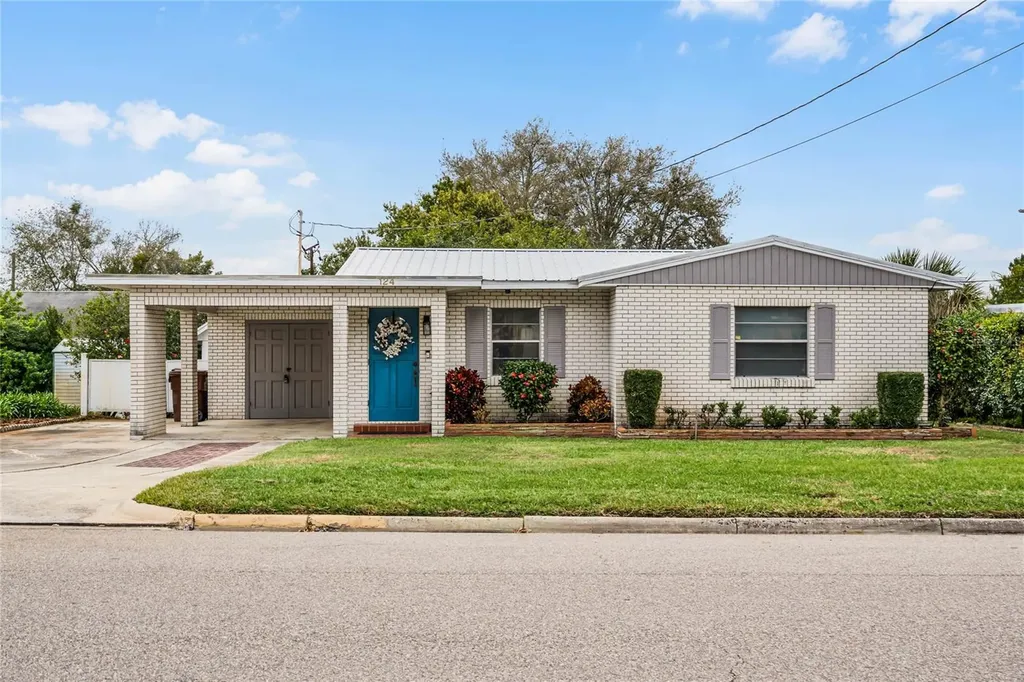 124 S 8th Street Haines City FL 33844