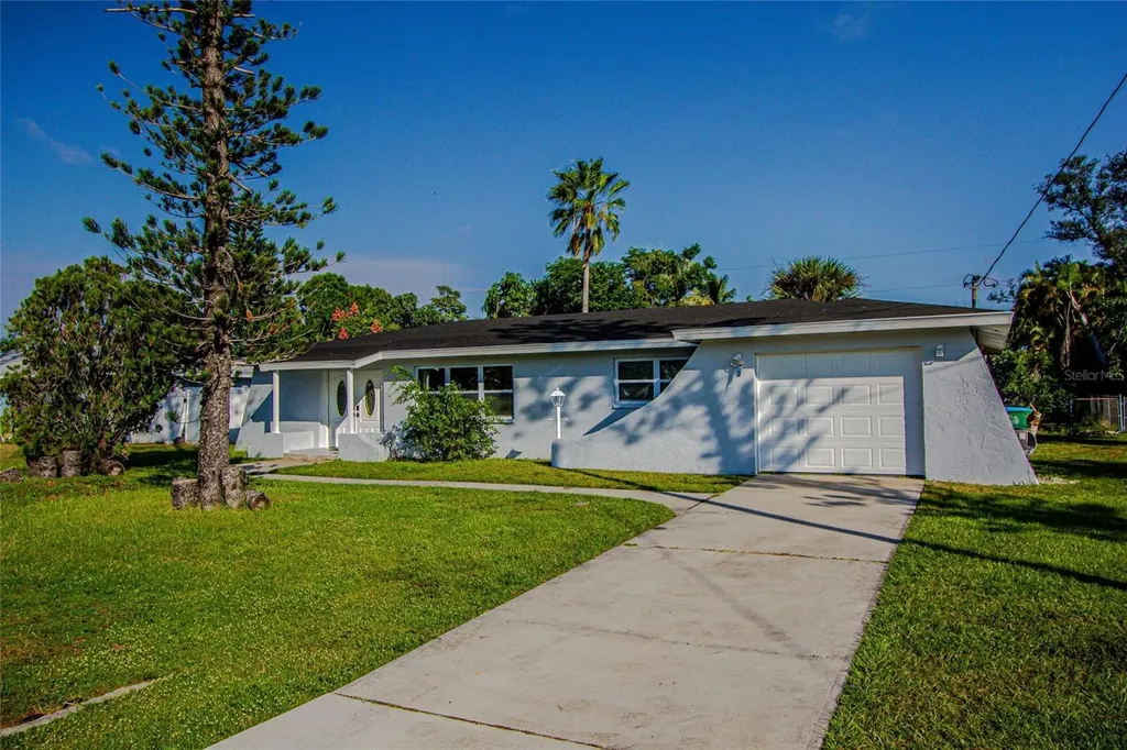 1715 Viscaya Parkway Cape Coral FL 33990