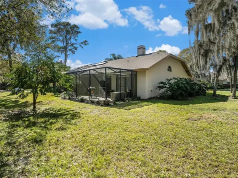 2902 Pine Club Drive Plant City FL 33566