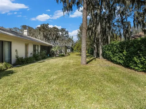 2902 Pine Club Drive Plant City FL 33566