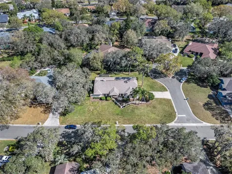 2902 Pine Club Drive Plant City FL 33566