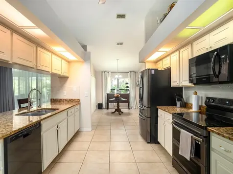 2902 Pine Club Drive Plant City FL 33566