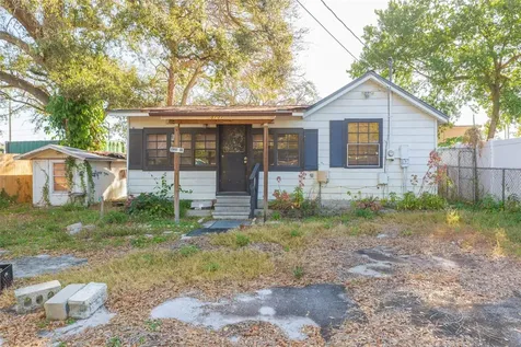 8707 N 39th Street Tampa FL 33604