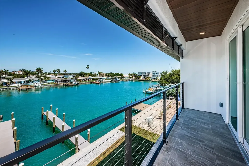 12305 3rd Street E Treasure Island FL 33706