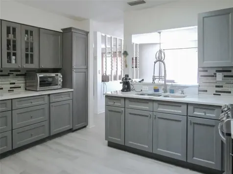 220 S Thacker Avenue Kissimmee FL 34741
