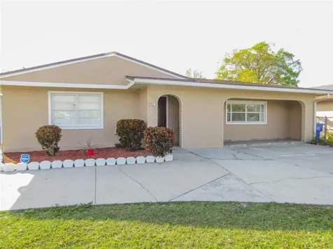 220 S Thacker Avenue Kissimmee FL 34741
