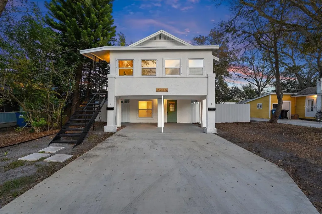 2238 Quincy Street S St Petersburg FL 33711