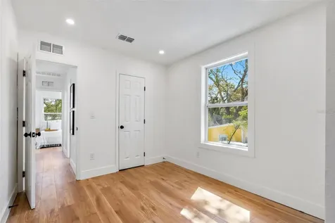 2238 Quincy Street S St Petersburg FL 33711
