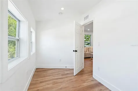 2238 Quincy Street S St Petersburg FL 33711