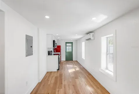 2238 Quincy Street S St Petersburg FL 33711