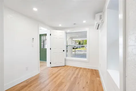 2238 Quincy Street S St Petersburg FL 33711