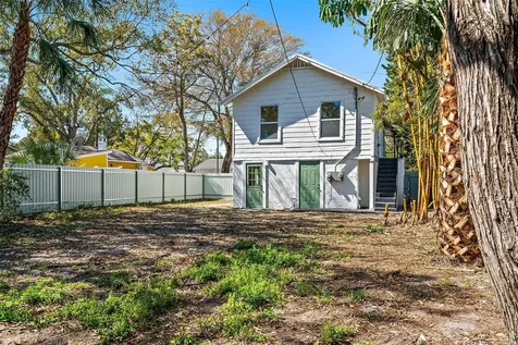 2238 Quincy Street S St Petersburg FL 33711