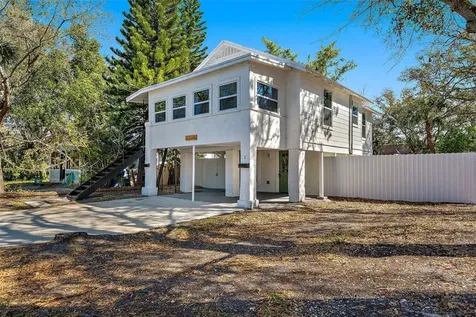 2238 Quincy Street S St Petersburg FL 33711