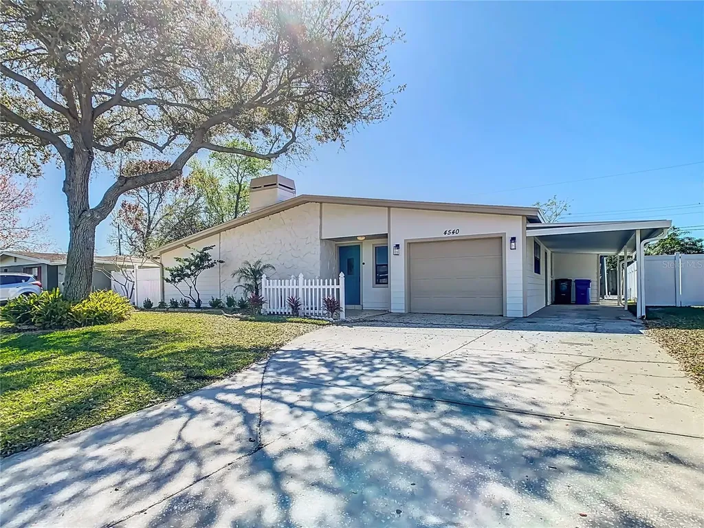 4540 W Clifton Street Tampa FL 33614
