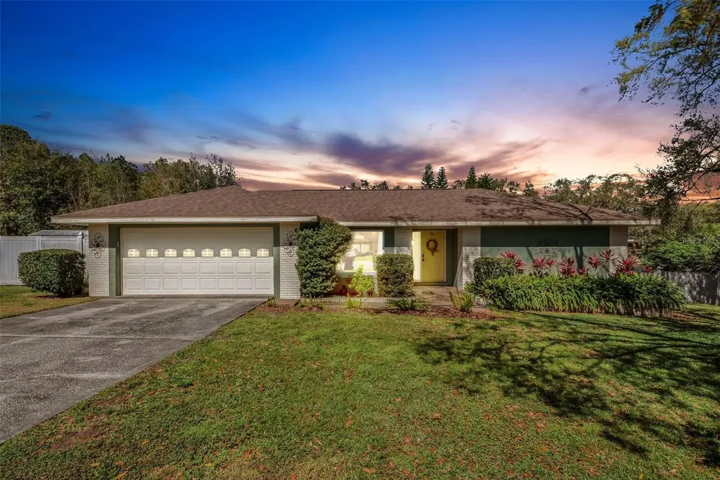 2244 Groveglen Court Lakeland FL 33812
