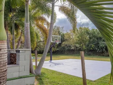 4845 Greymoss Lane Sarasota FL 34233