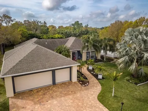 4845 Greymoss Lane Sarasota FL 34233