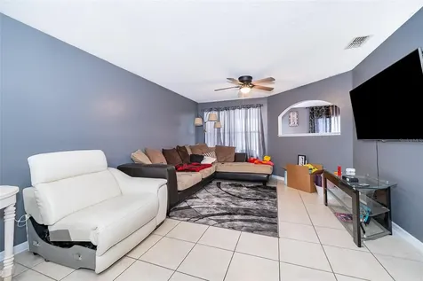 2205 Heathwood Circle Orlando FL 32828