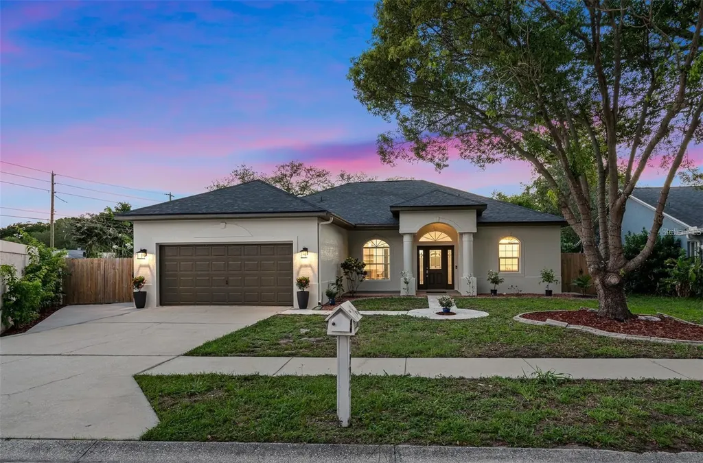 1992 Hidden Springs Place Clearwater FL 33760