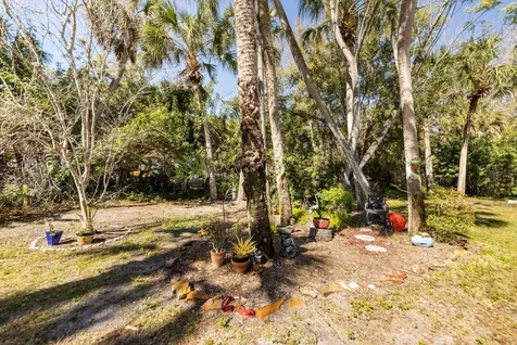 4975 Village Gardens Drive Sarasota FL 34234
