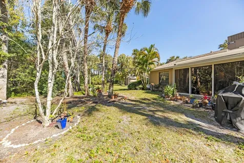 4975 Village Gardens Drive Sarasota FL 34234