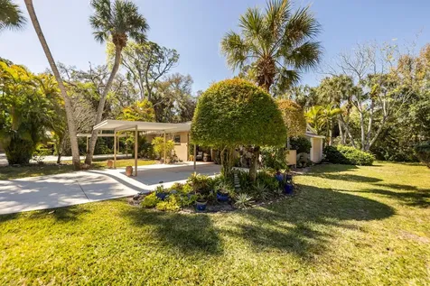 4975 Village Gardens Drive Sarasota FL 34234
