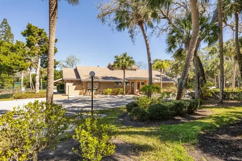 4975 Village Gardens Drive Sarasota FL 34234
