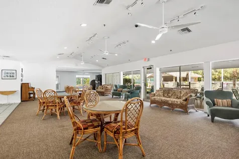 4975 Village Gardens Drive Sarasota FL 34234